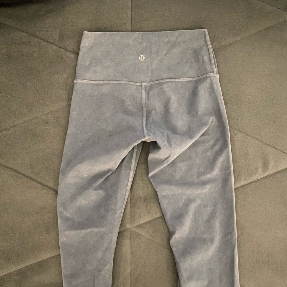 RARE Lululemon Wonder Under High-Rise Snow Washed Leggings